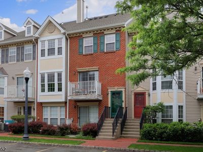 33 Dogwood St