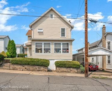 121 1/2 Vine St
