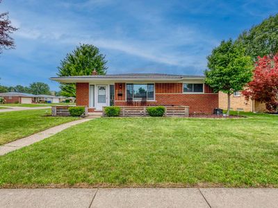 27509 Bonnie Dr