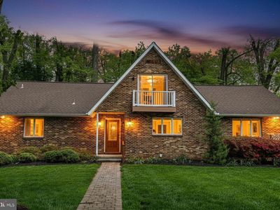 38 Maple Ln