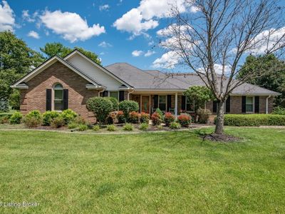 103 Coventry Ln