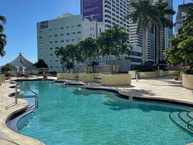 253 NE 2nd St APT 2108