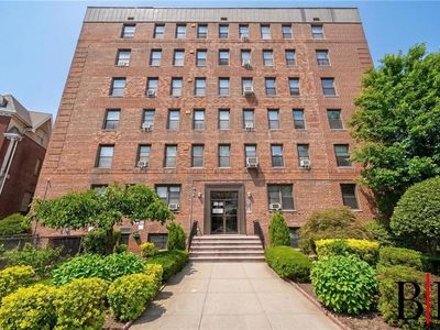 2310 Ocean Pkwy APT 3E