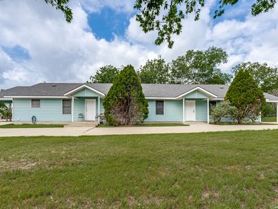 2242 Eastman