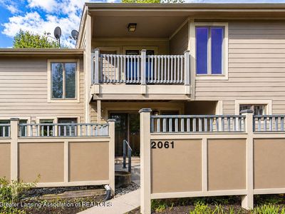 2061 Hamilton Rd