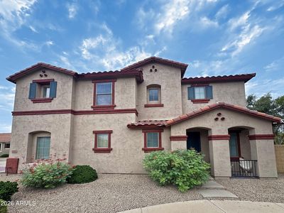 1032 E Cantebria Drive