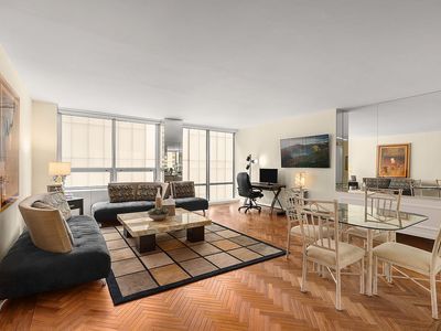 15 W 53rd St #15E