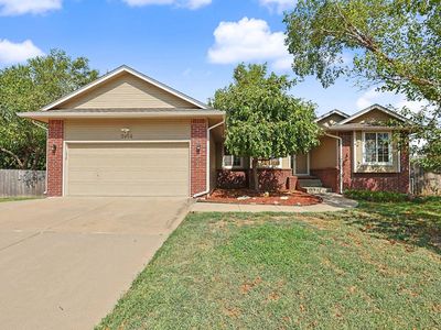 2933 N Parkwood Ct