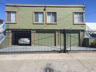 2771 76th Ave
