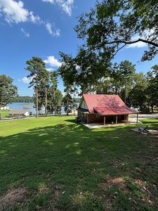 882 York Dr