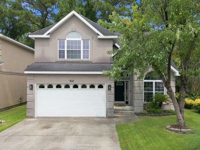 810 Brenda Pl.