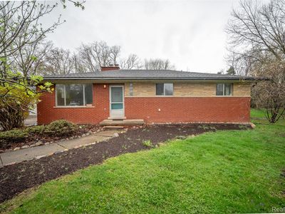 6886 E Nashway Dr