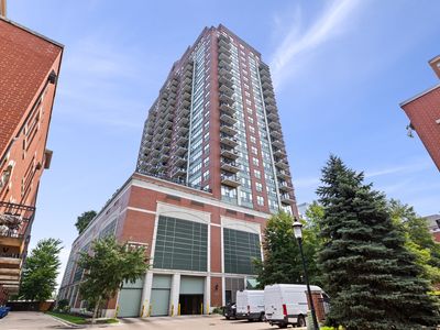 1717 S Prairie Ave APT 2004