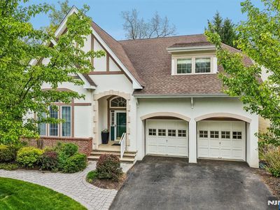 Property at 2 Winding Rdg, Oakland, NJ
