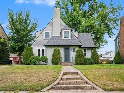 1435 E Lasalle Ave