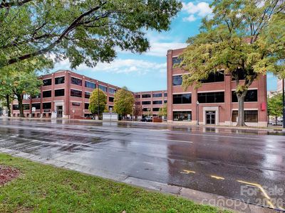 310 Arlington Ave Unit 418