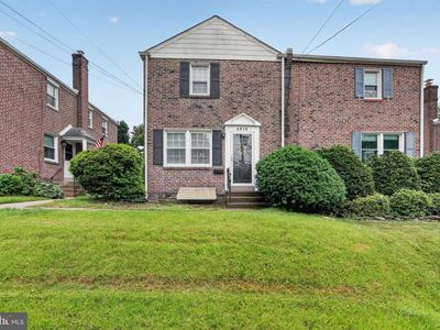 Property at 4818 Woodland Ave, Drexel Hill, PA