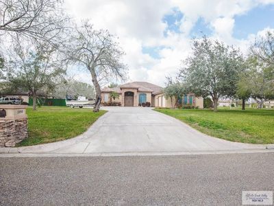 100 Paloma Dr