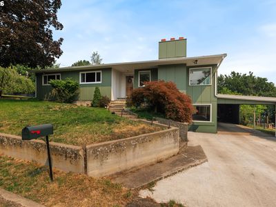 205 Main Ave