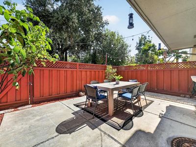 1032 Polk Ln