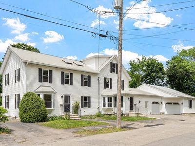24 Oak Ave