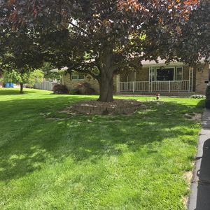1077 Riverside Dr
