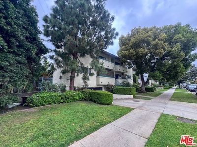 2627 S Sepulveda Blvd