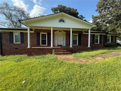 1603 Cherokee Dr