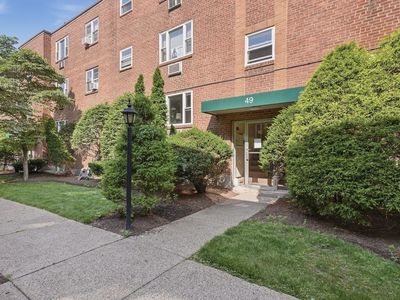 49 Colborne Rd APT B1