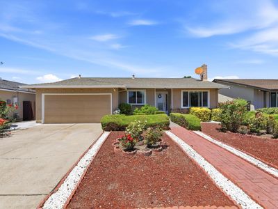 5591 Shadowcrest Way