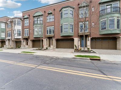 119 Vine St
