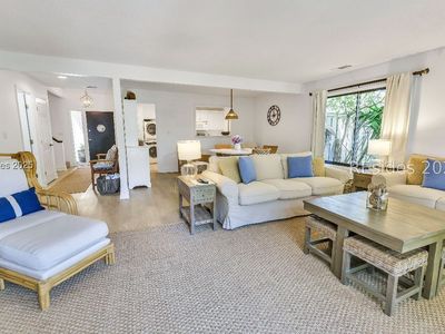 45 Queens Folly Rd APT 510