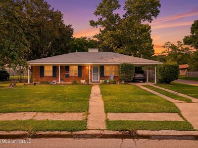 2331 Middlecoff Dr
