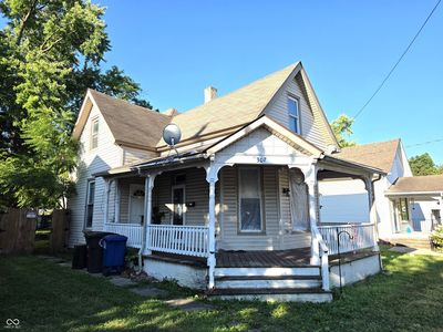 307 W Locust St