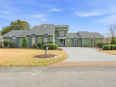 4496 Wedgewood Dr.