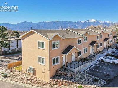 2220 E La Salle St #107