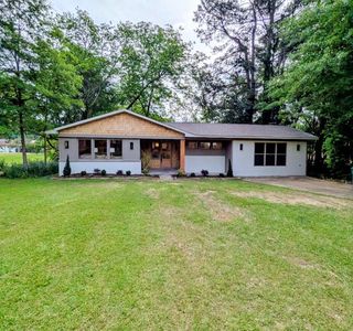 512 Magnolia Dr