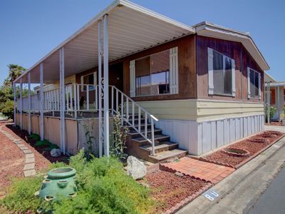 250 E Las Palmas Ave #80