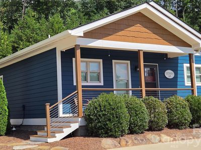 33 Westside Village Rd