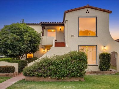 2250 Magnolia Ave