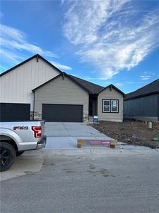 1218 SE Windbreak Dr