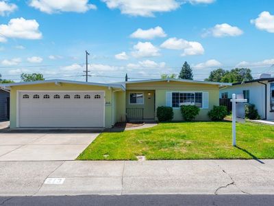 213 Hemlock Street