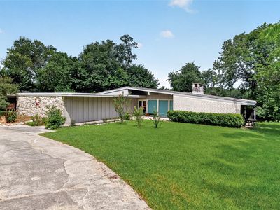 Property at 182 N Burnett Dr, Baytown, TX