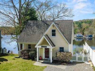 11 Shore Dr