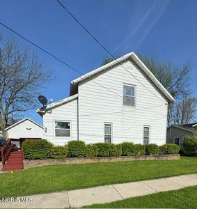 Property at 401 S Fayette St, Fayette, OH