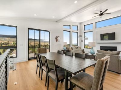 40 Wedge Way