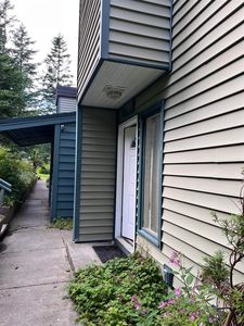 2757 John St