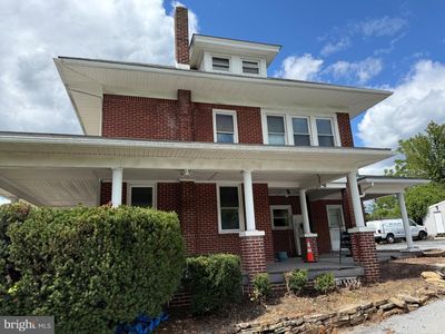 6271 Perkiomen Ave