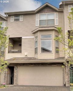 12138 NE Fremont St APT 18