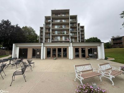 2700 N Shore Dr #604